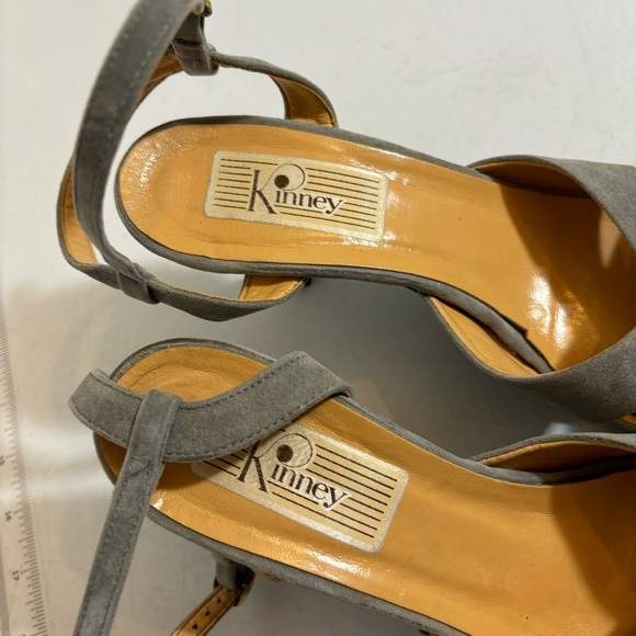 Vintage Kinney women’s grey strappy high heeled sandals in size 8.5 - Picture 7 of 11